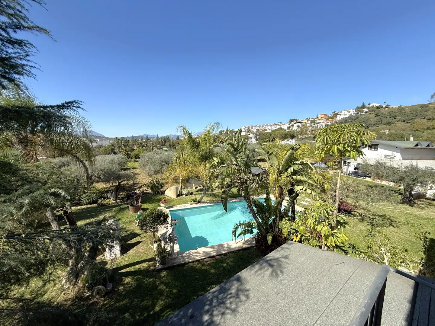 Jardín de Casa o chalet en venta en Coín con Aire acondicionado, Calefacción y Jardín privado