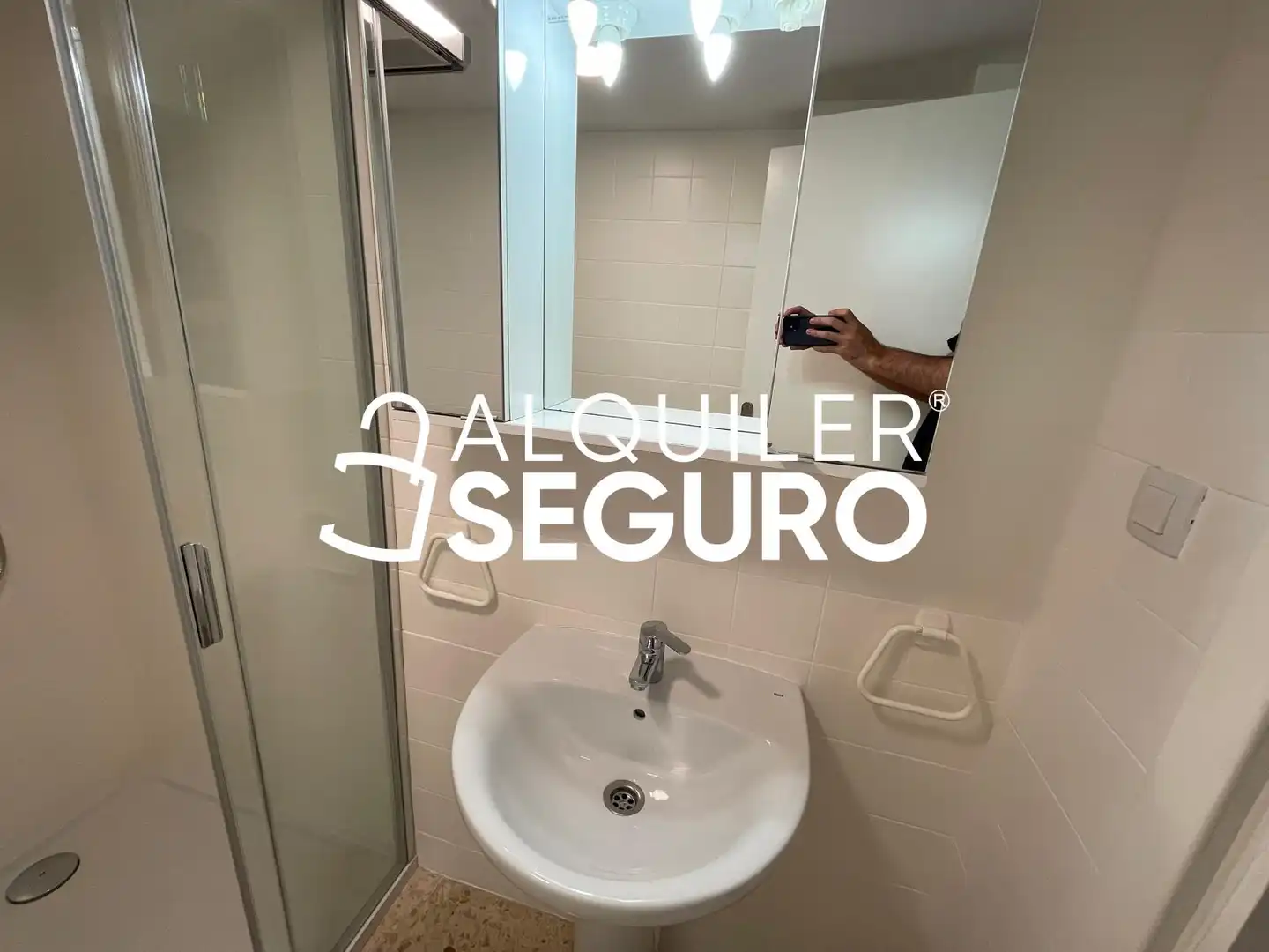 Bany de Pis de lloguer en Zaragoza amb Calefacció i Terrassa