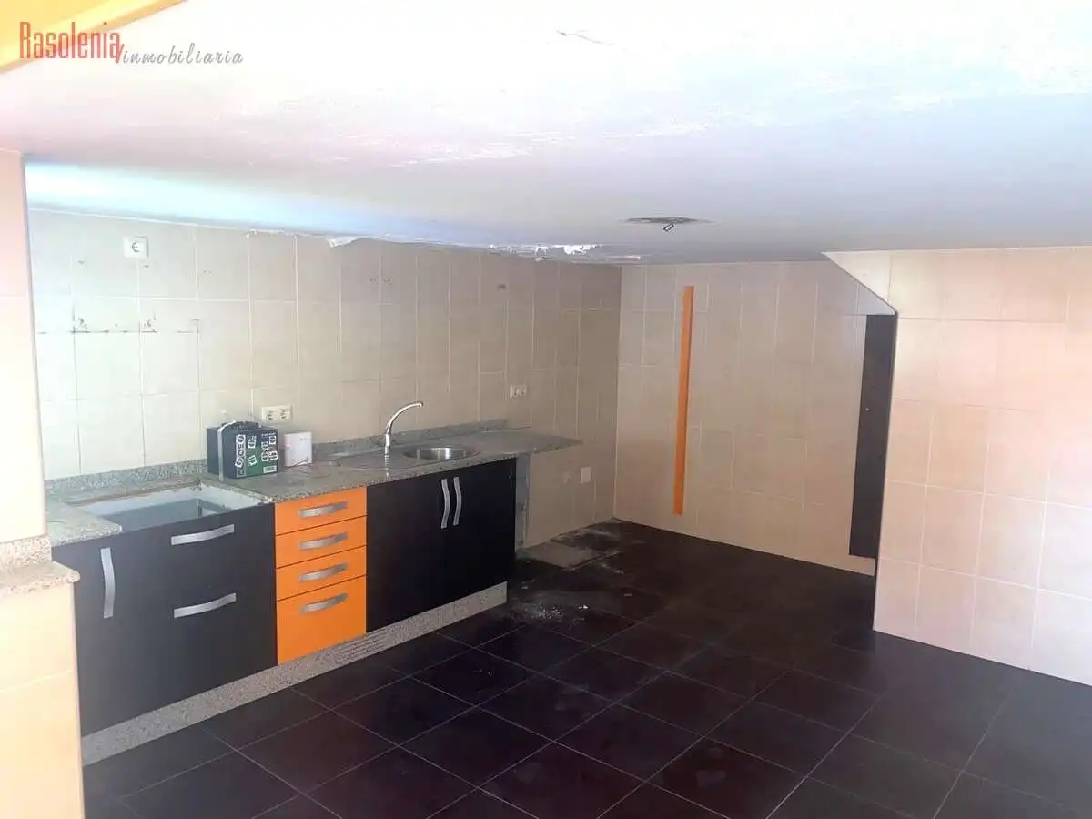 Küche von Wohnung zum Verkauf in Coristanco mit Terrasse und Abstellraum