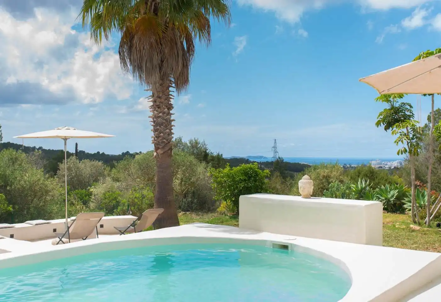 Casa rústica amb piscina en venda a Sant Antoni de Portmany