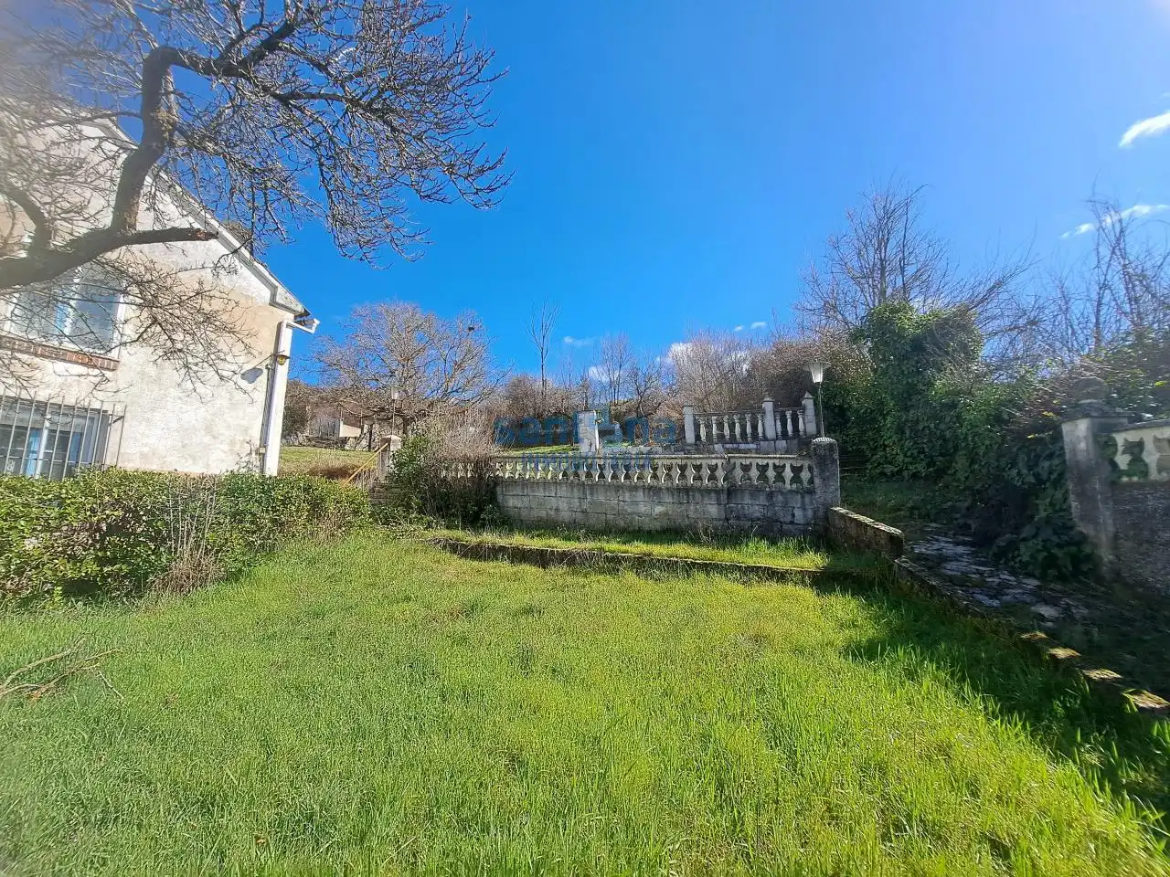Casa o xalet en venda en Gradefes amb Calefacció, Jardí privat i Traster