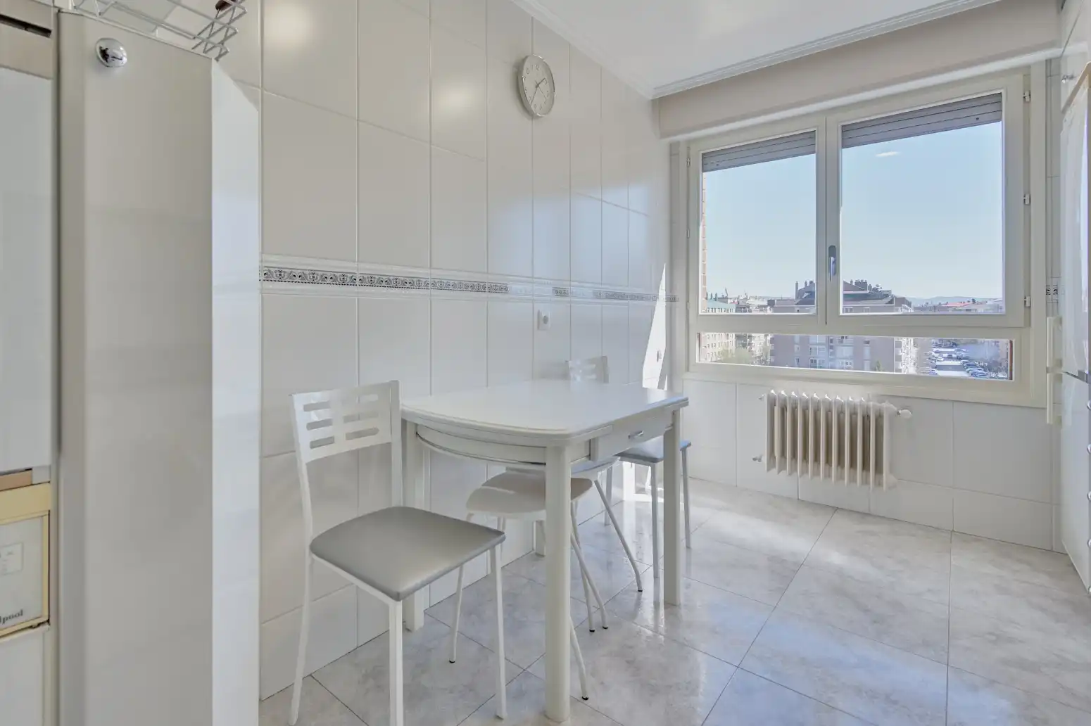 Kitchen of Flat for sale in  Pamplona / Iruña  with Air Conditioner, Heating and Parquet flooring