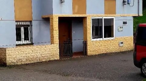 Foto 3 de Casa adosada en venta en Enfistiella, 16, Aller, Asturias