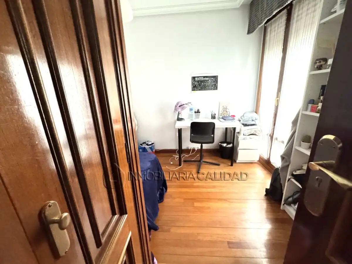Habitación de Piso de alquiler en Burgos con Calefacción y Amueblado