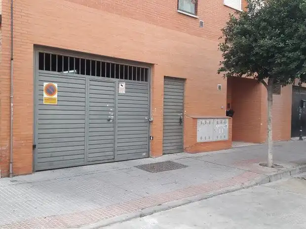 Parking de Garaje de alquiler en Arco Norte - Avda. España