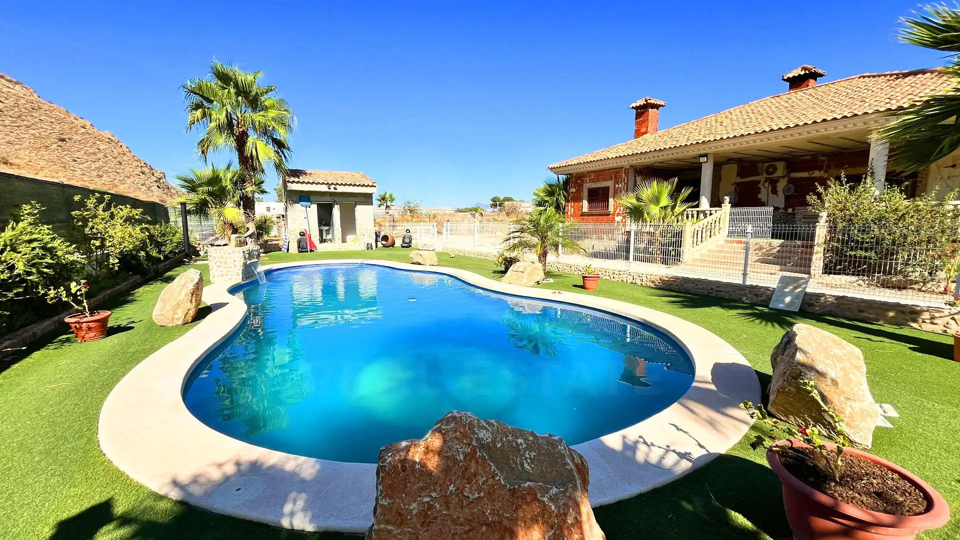 Piscina de Casa o chalet en venta en Cox con Terraza y Piscina