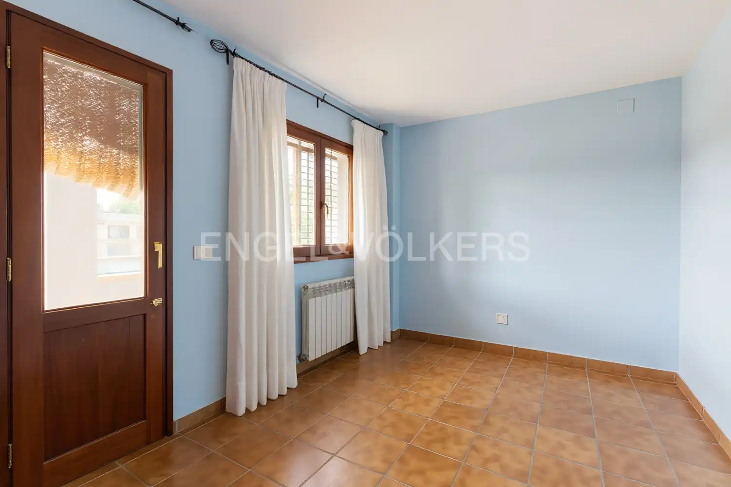 Casa adosada en venta en Viver con Calefacción, Terraza y Amueblado