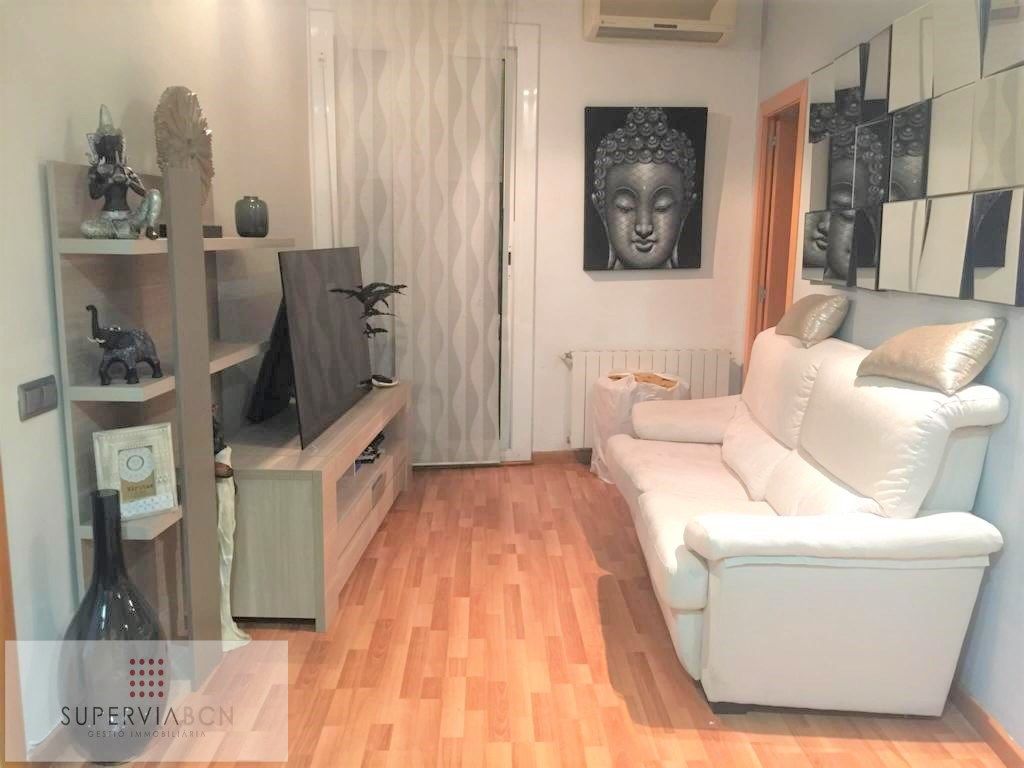 Sala d'estar de Pis en venda en  Barcelona Capital