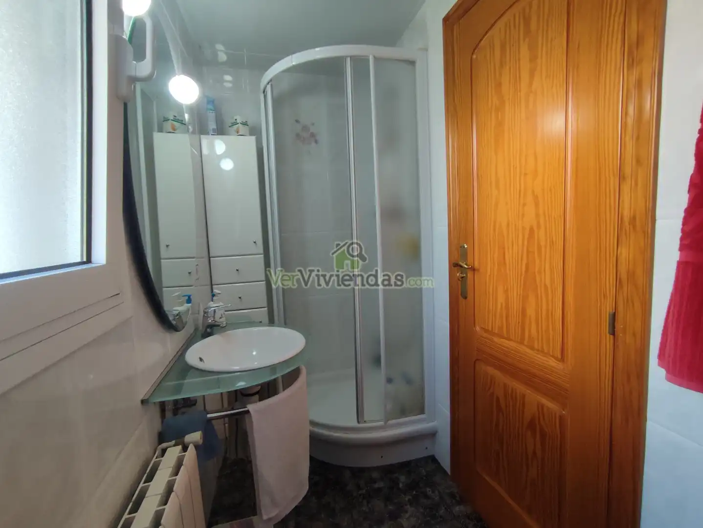 Baño de Casa o chalet en venta en Vallirana con Aire acondicionado, Calefacción y Jardín privado