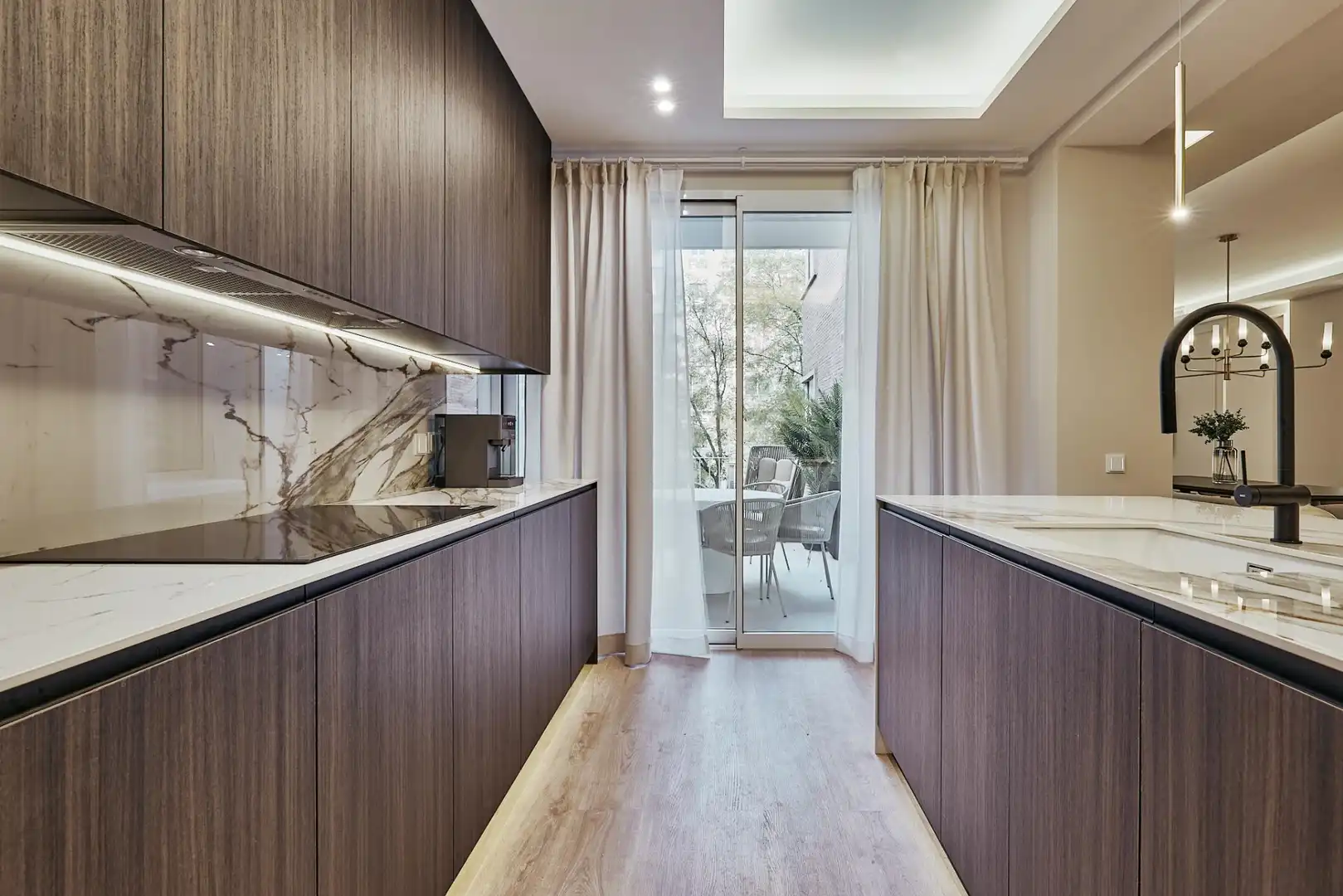 Piso con terraza en venta en Calle de José Ortega y Gasset 65, imagen 2