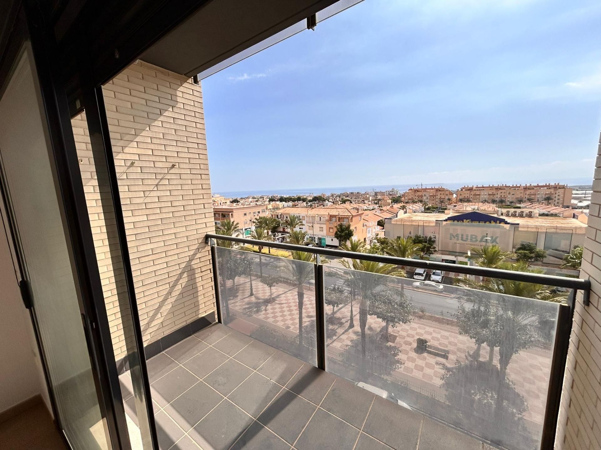 Terrassa de Pis en venda en Roquetas de Mar amb Terrassa