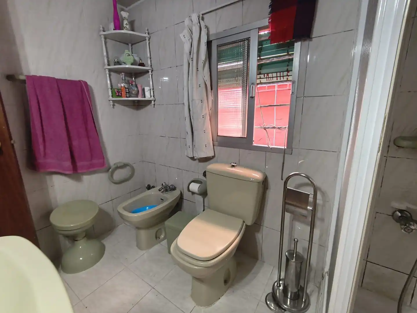 Bathroom of Detached homes for sale in Algeciras  with Terrace and Furnished