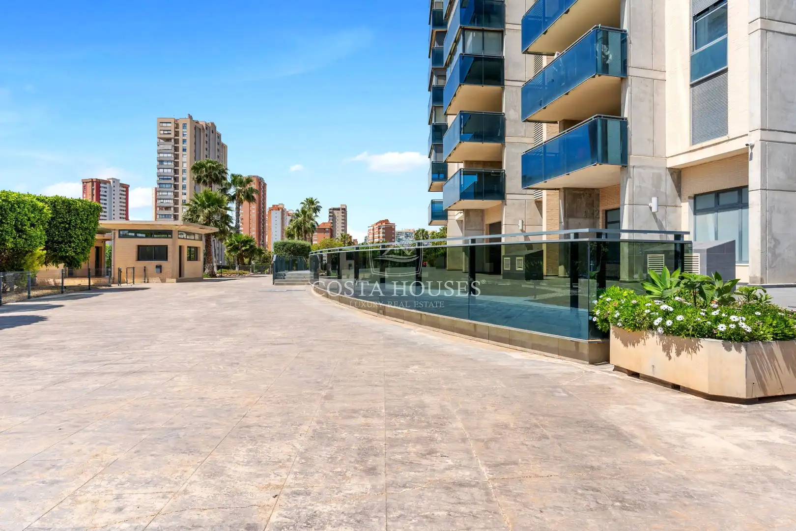 Exterior view of Attic for sale in Benidorm  with Air Conditioner, Private garden and Terrace