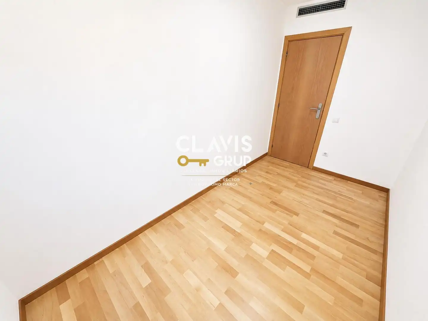 Dormitori de Pis en venda en Barcelona amb Aire condicionat, Calefacció i Terrassa