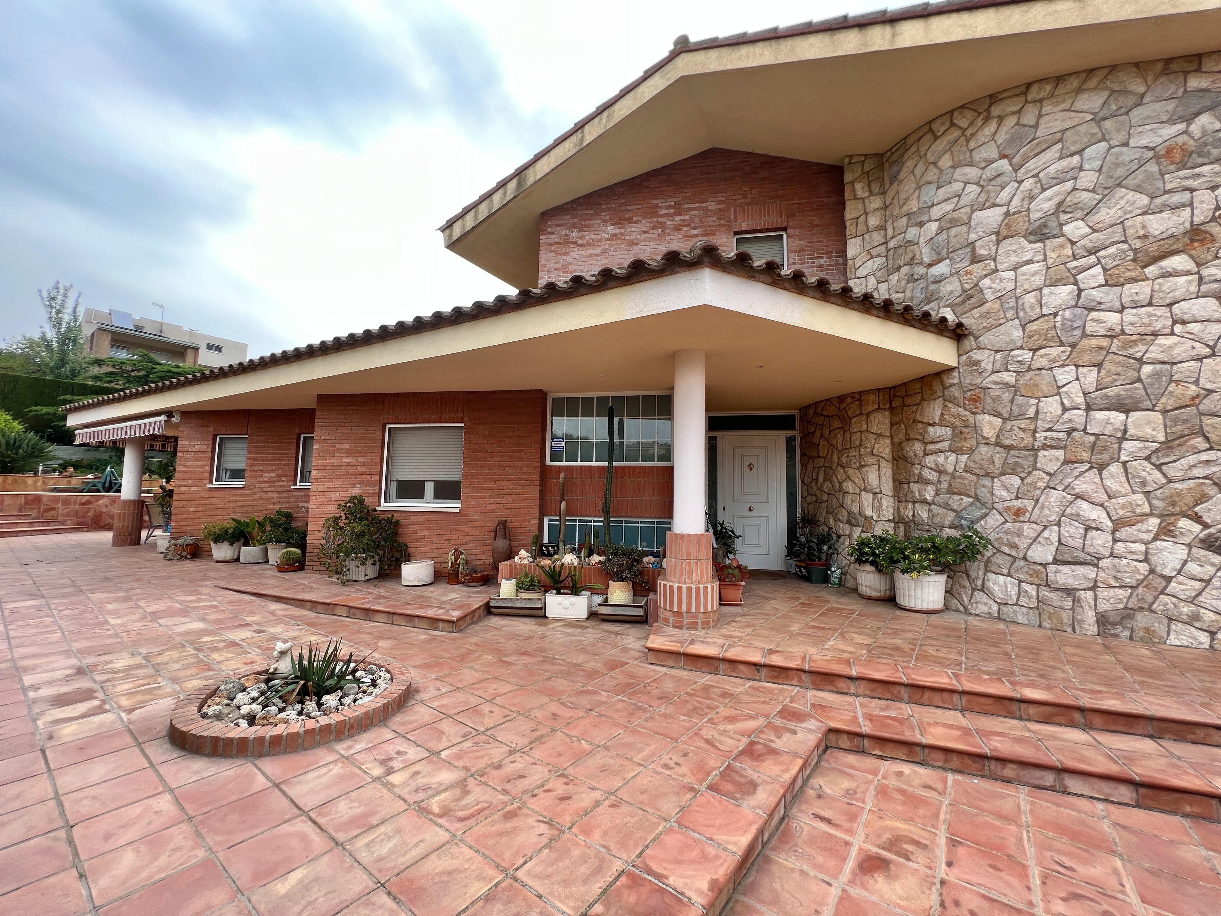 Vista exterior de Casa o chalet en venta en Castellvell del Camp con Calefacción, Jardín privado y Terraza