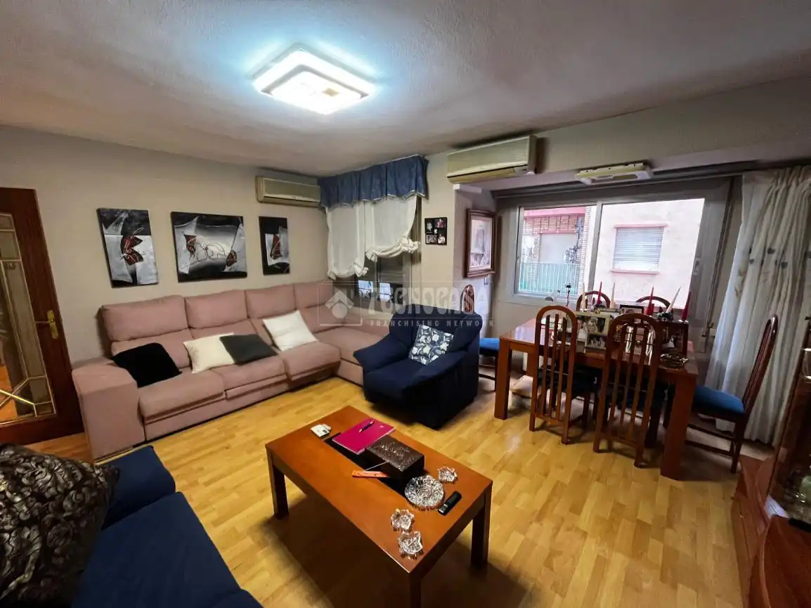 Flat for sale in C. de María Moliner, Barrio de San José