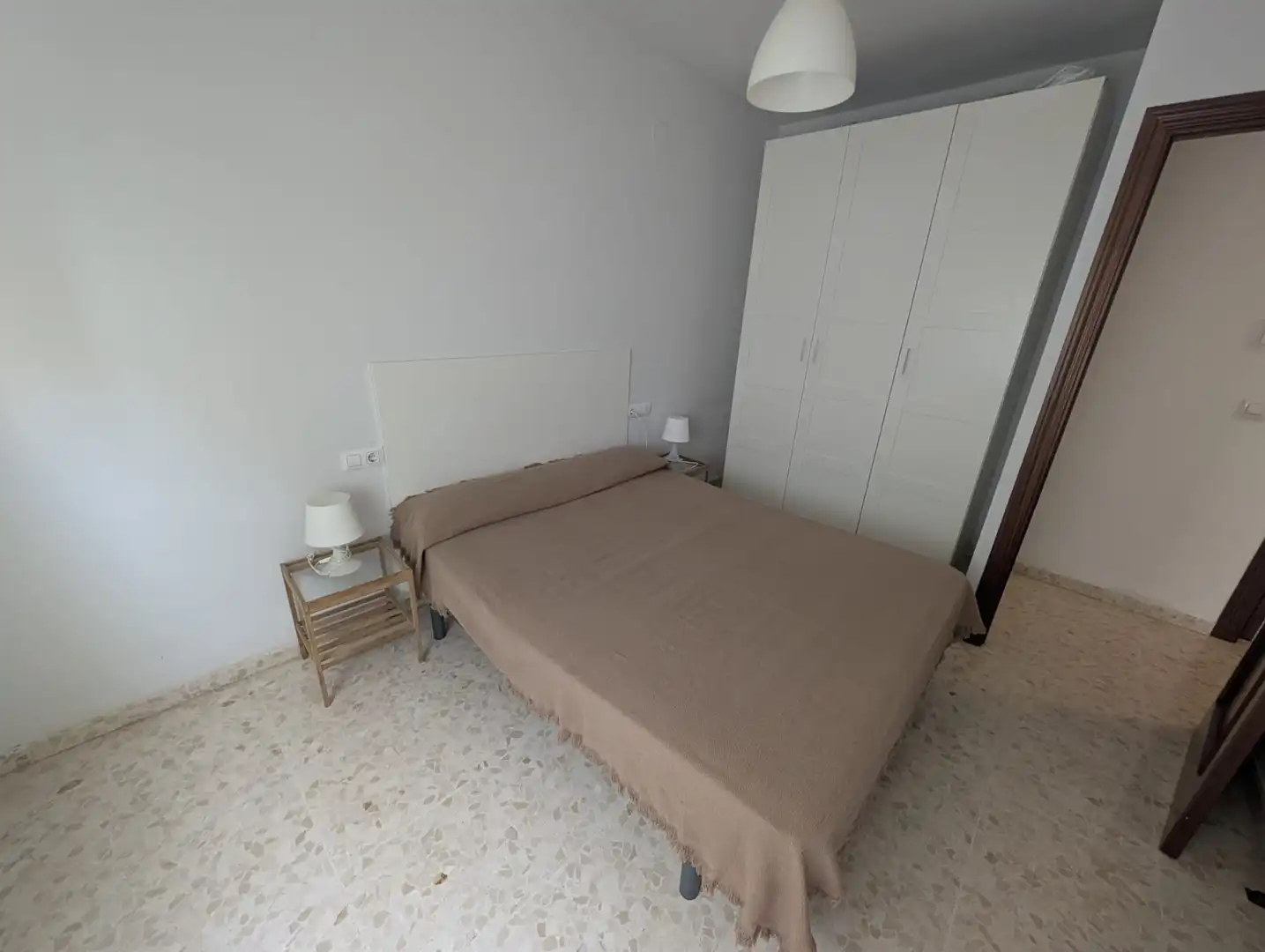 Habitación de Piso de alquiler en Lucena con Terraza, Amueblado y Lavadora