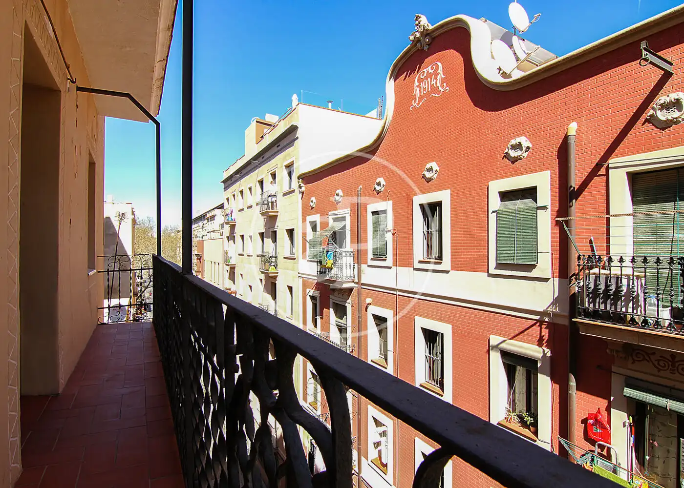 Außenansicht von Wohnung zum Verkauf in Barcelona mit Klimaanlage, Heizung und Möbliert