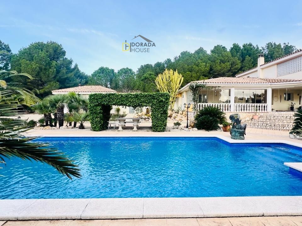 Swimming pool of House or chalet for sale in L'Ametlla de Mar   with Air Conditioner, Heating and Private garden
