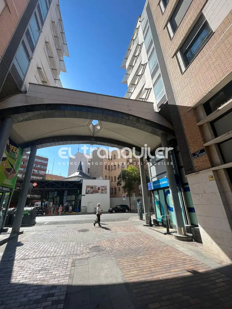 Wohnung zur Miete in Calle Doctor Mariani, Berruguete