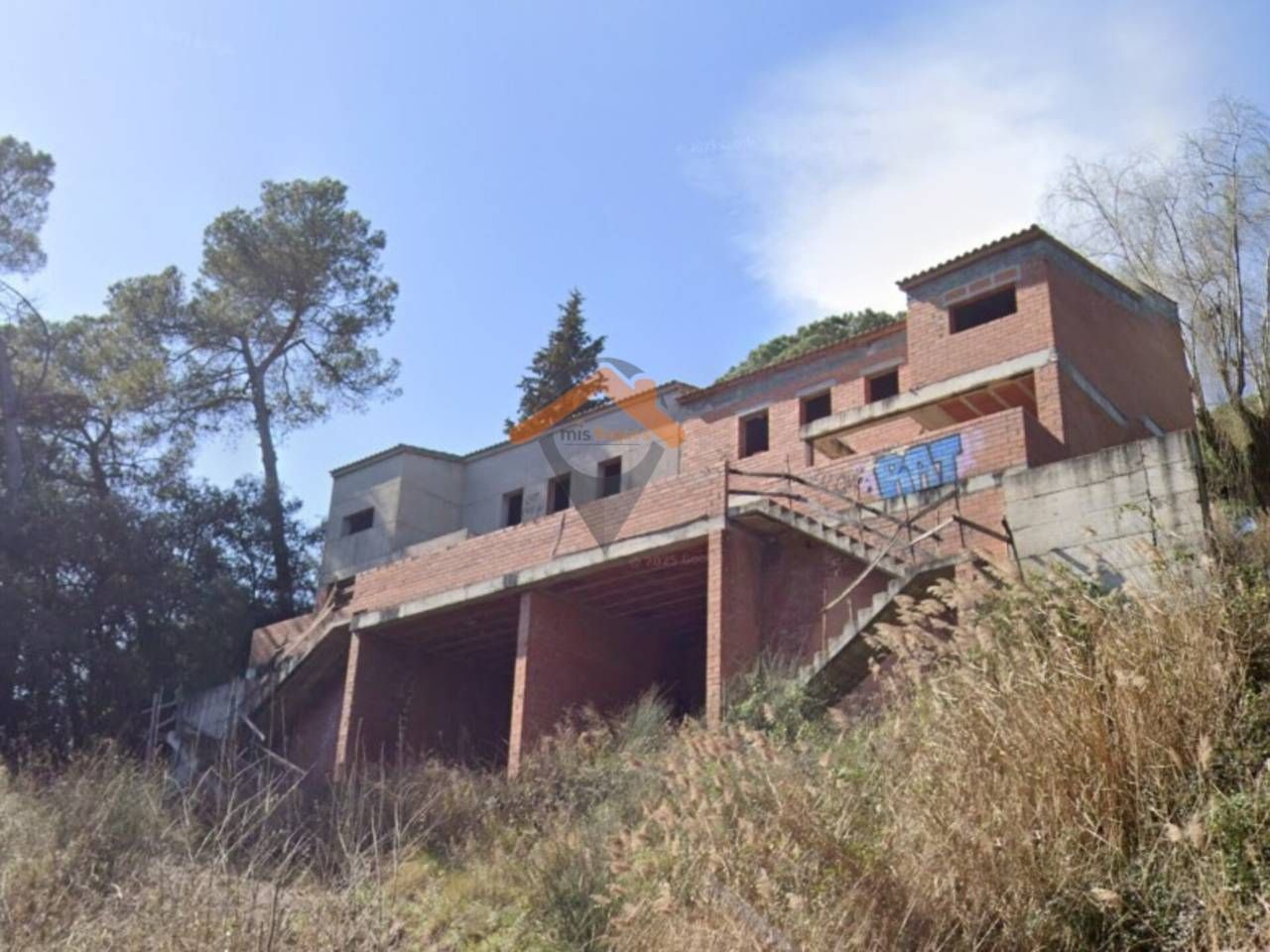 Vista exterior de Casa adosada en venda en Vacarisses amb Jardí privat