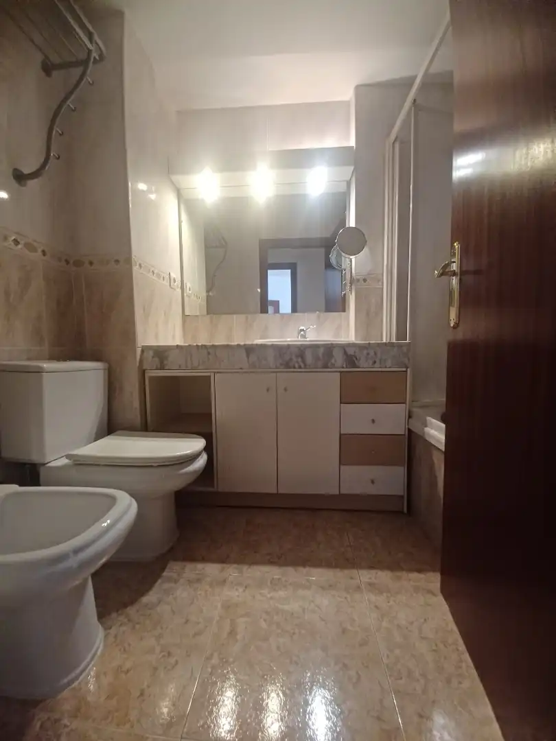 Baño de Ático en venta en Sant Andreu de la Barca con Calefacción, Terraza y Trastero