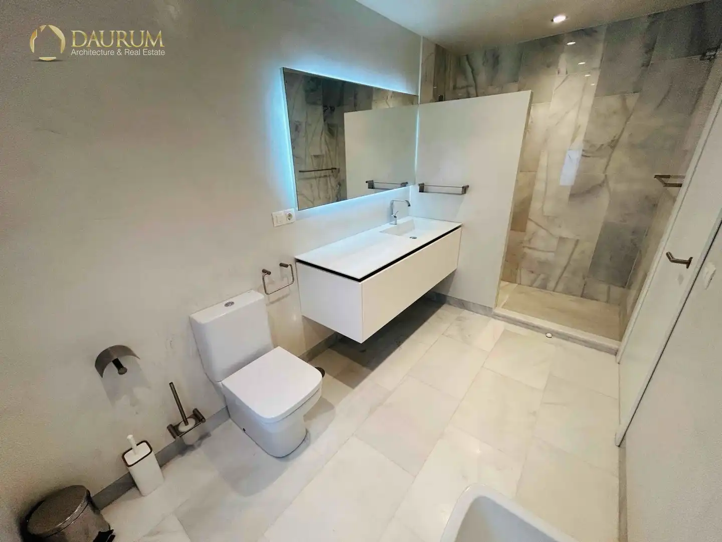 Bathroom of Houses for sale in Málaga  with Air Conditioner, Heating and Terrace