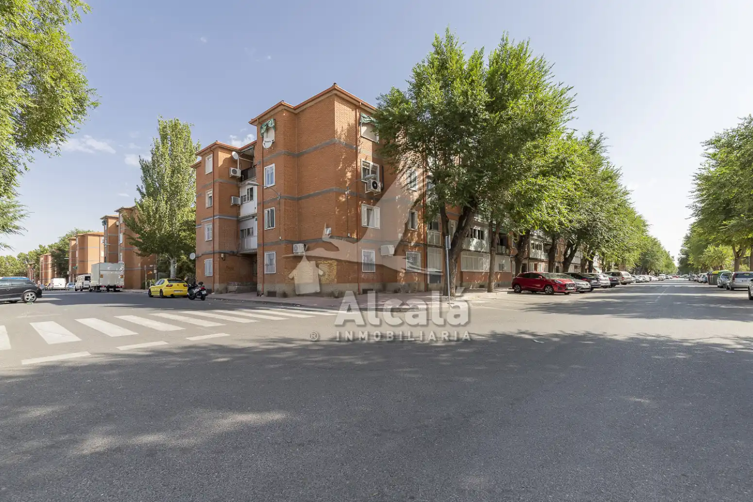 Exterior view of Flat for sale in Alcalá de Henares  with Air Conditioner, Heating and Terrace