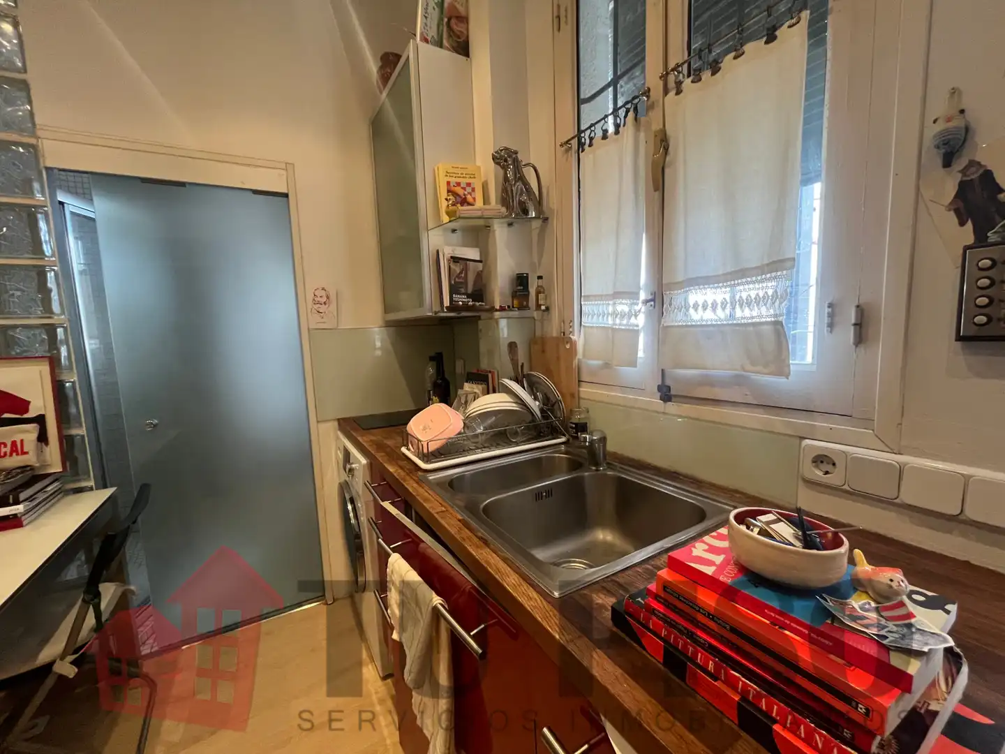 Cocina de Estudio en venta en Madrid con Calefacción y Amueblado