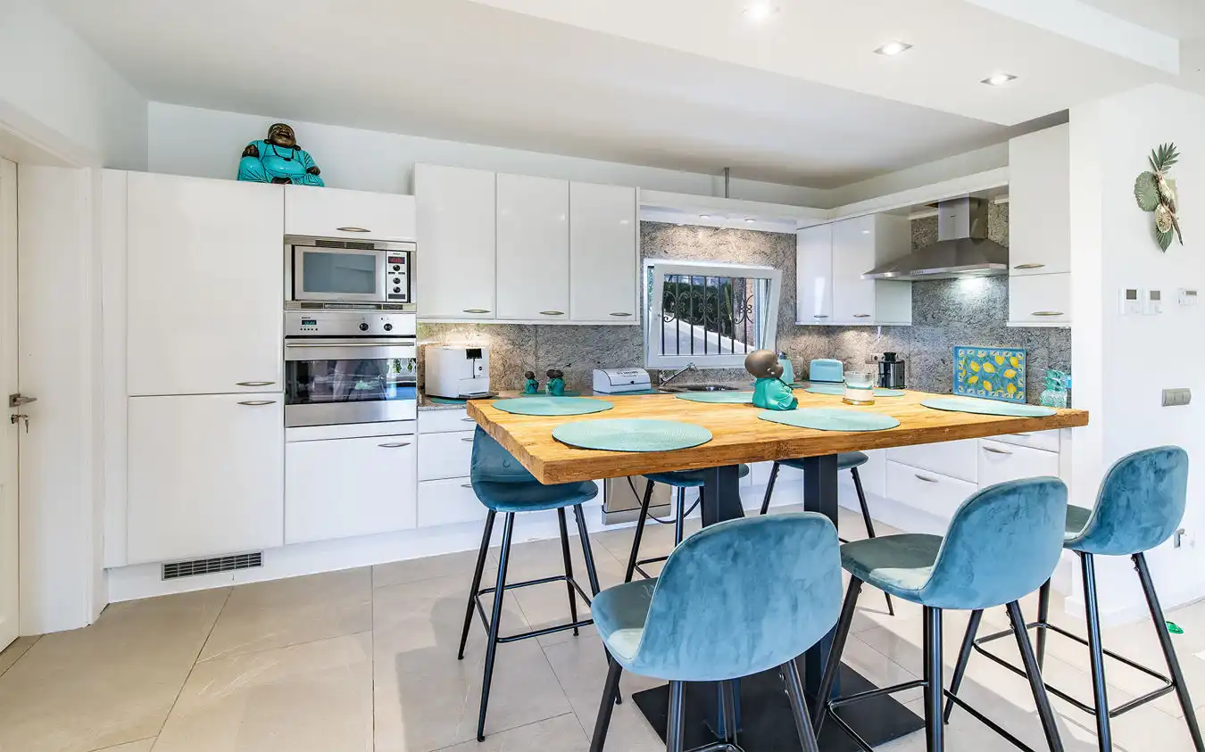 Country homes for sale in Costa de la Calma