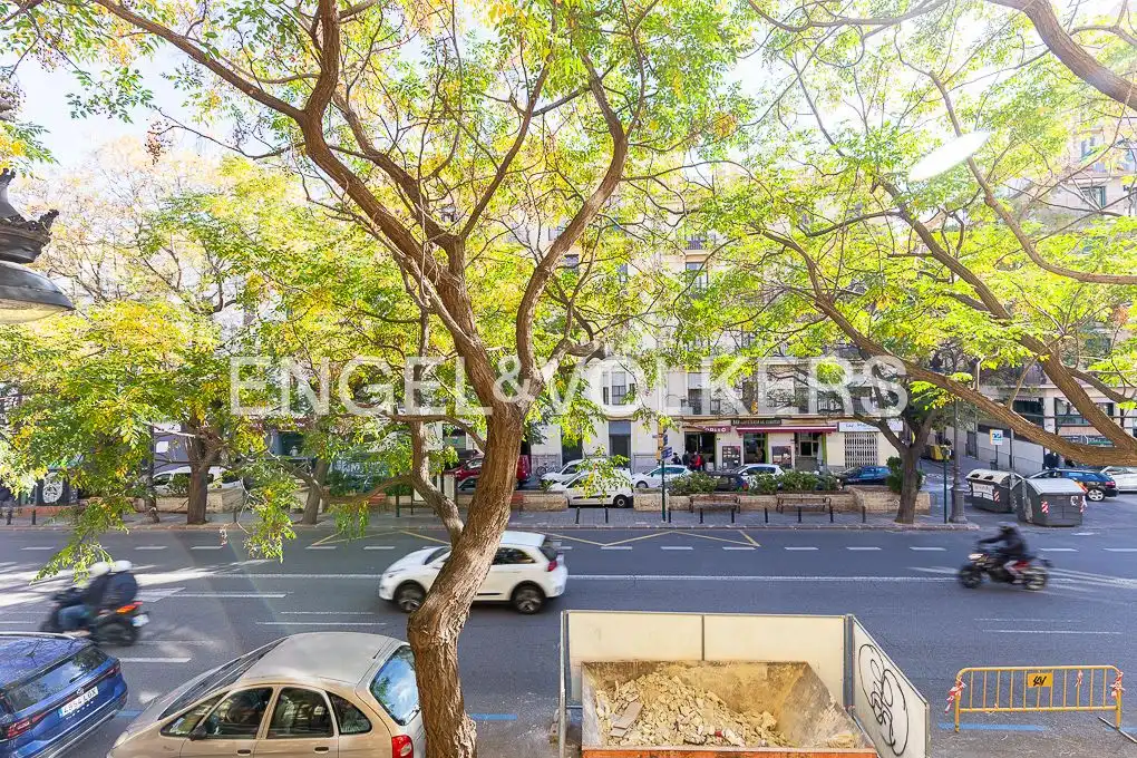 Vista exterior de Piso en venta en Valencia con Aire acondicionado, Calefacción y Terraza