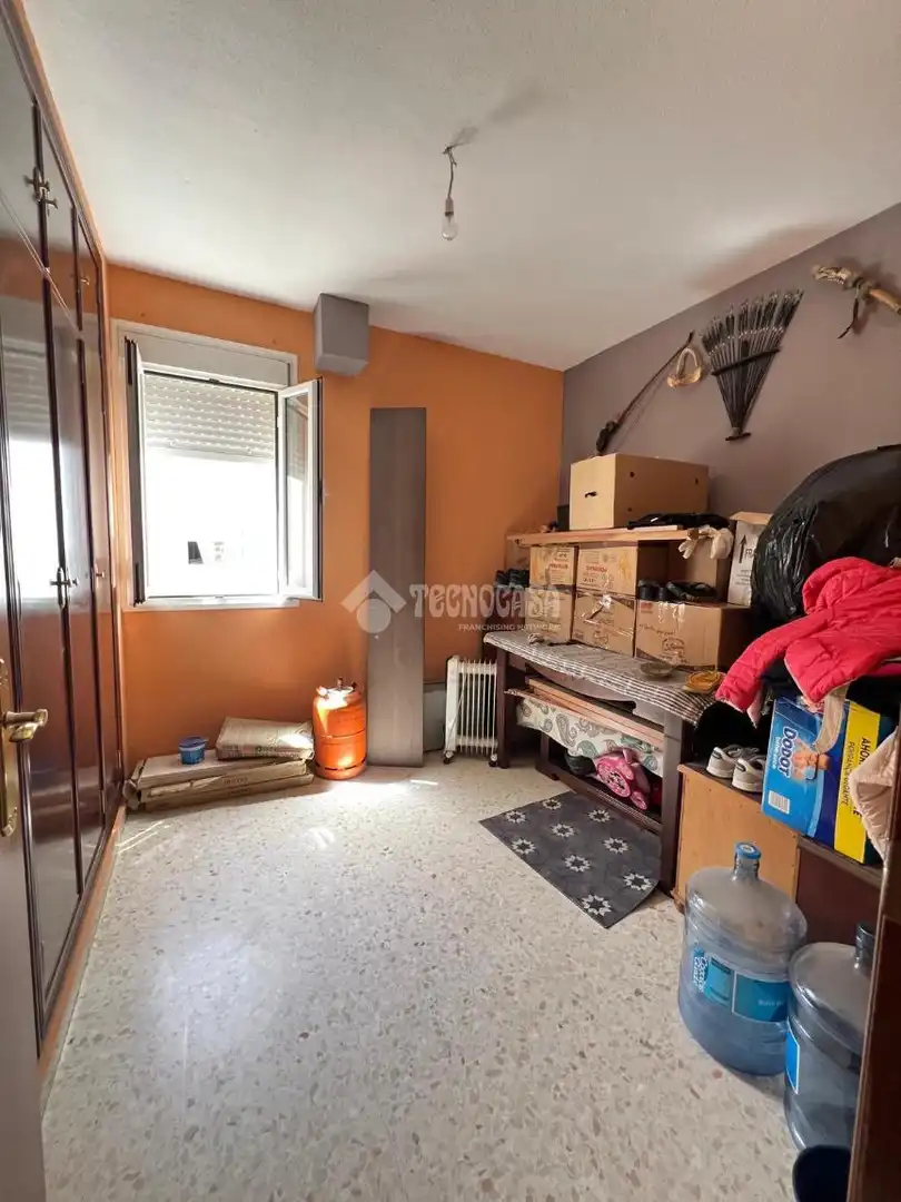 Bedroom of Flat for sale in Dos Hermanas  with Air Conditioner, Heating and Terrace