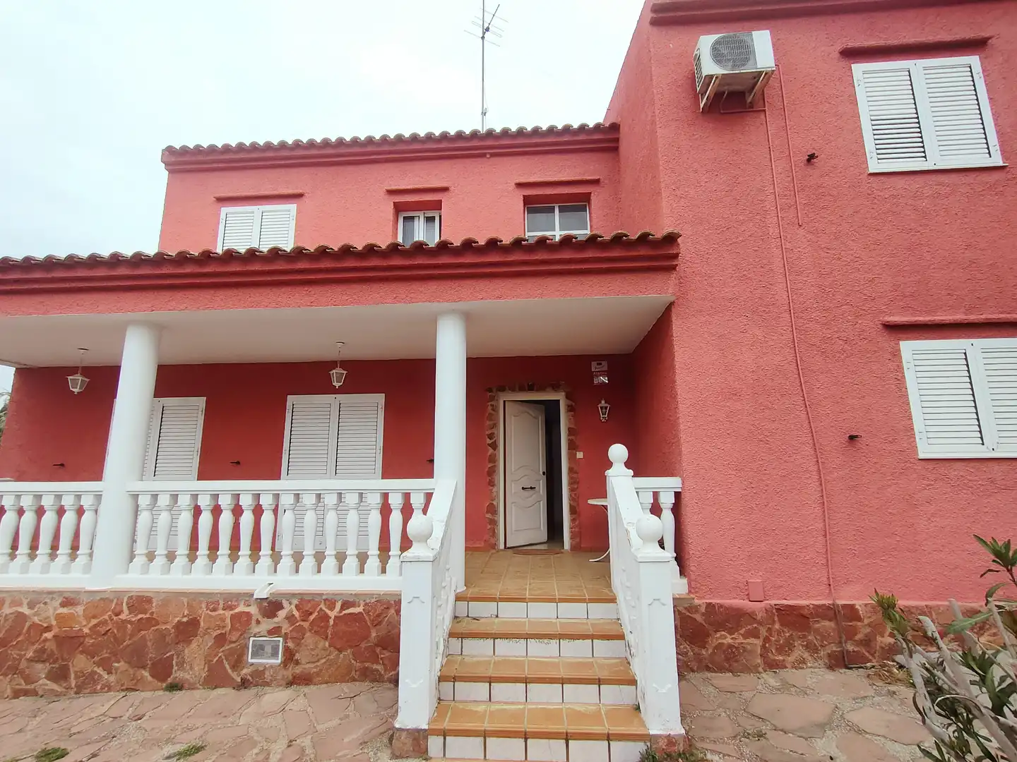 Vista exterior de Casa o chalet en venta en Chiva con Jardín privado, Terraza y Trastero