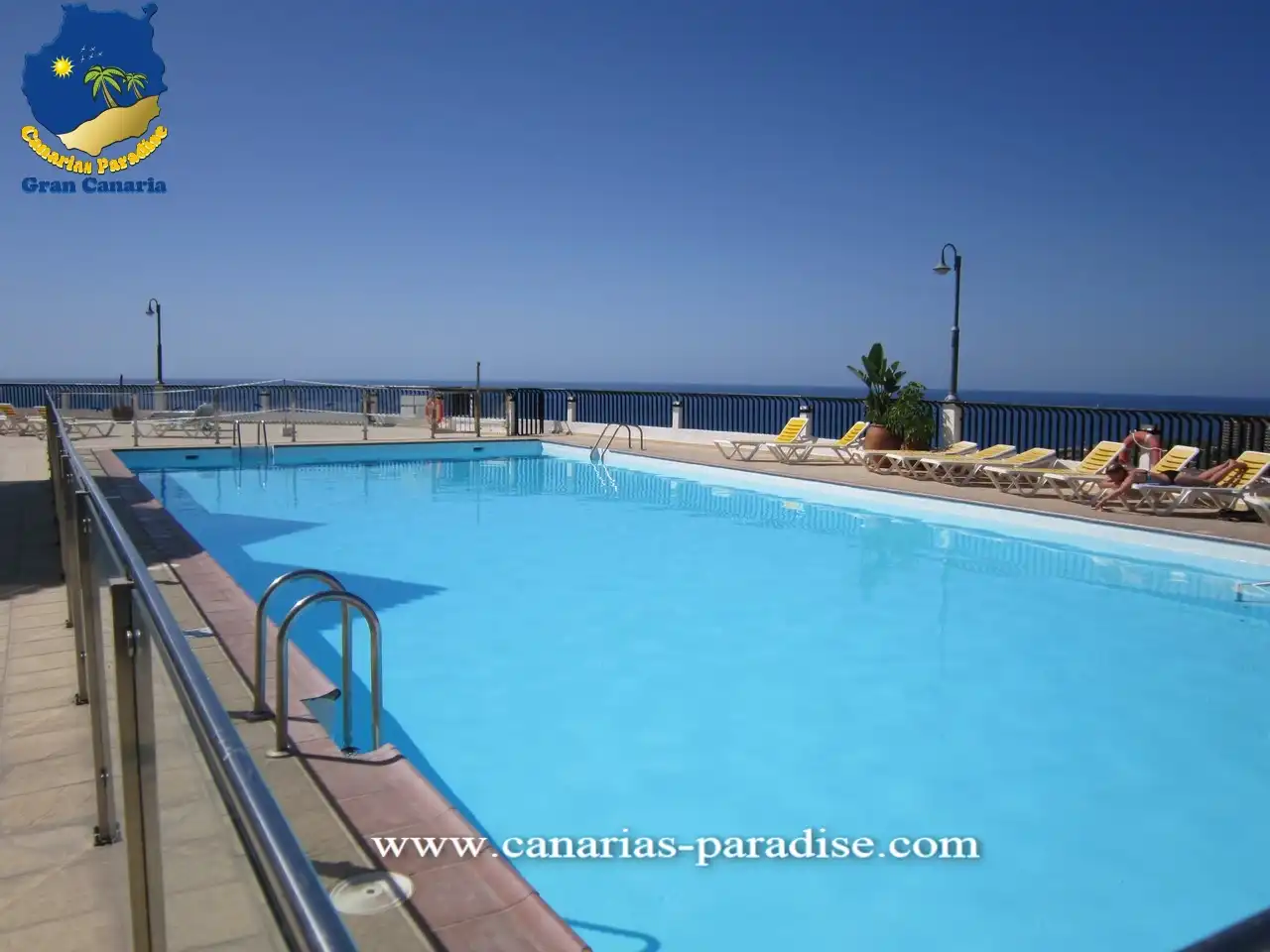 Schwimmbecken von Maisonette zum Verkauf in Mogán mit Klimaanlage, Terrasse und Möbliert