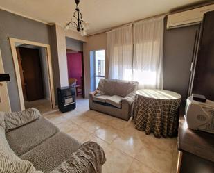 Sala d'estar de Pis en venda en Plasencia amb Aire condicionat, Terrassa i Balcó