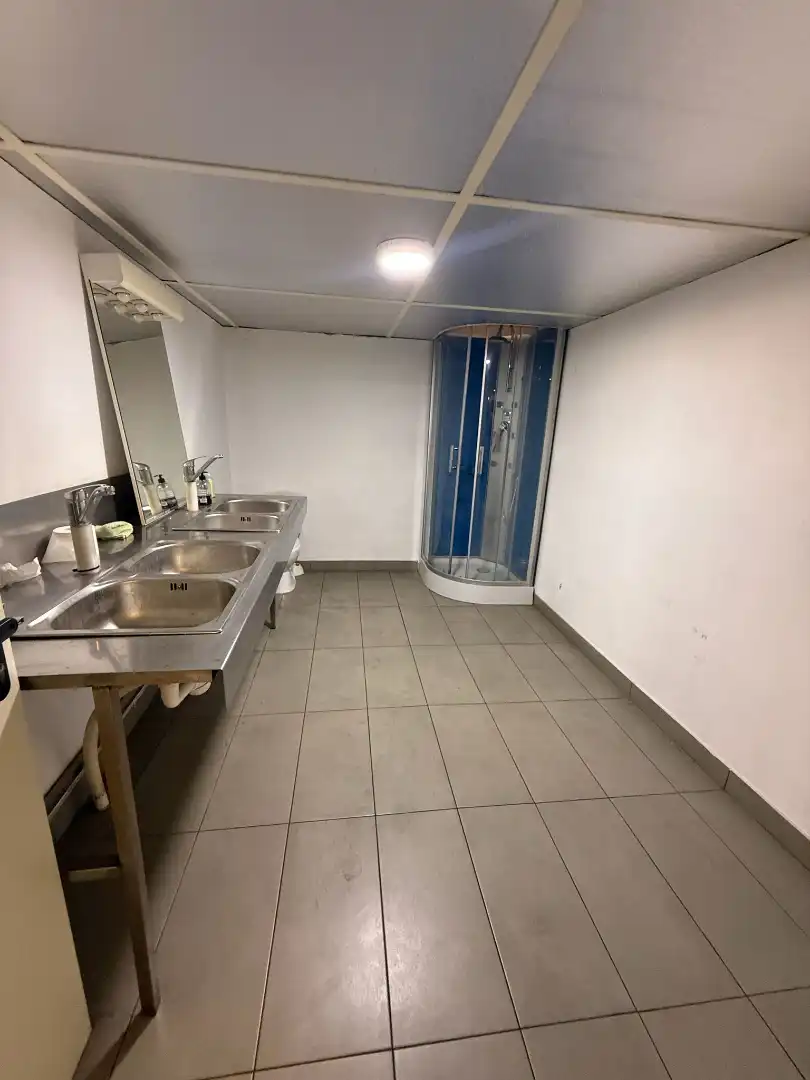 Baño de Nave industrial en venta en Alcoy / Alcoi