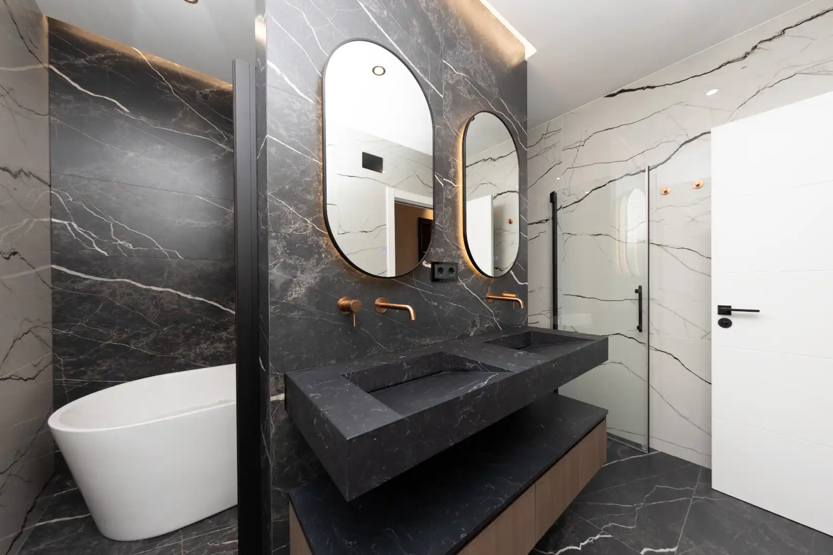 Baño de Piso en venta en Barcelona con Aire acondicionado, Calefacción y Terraza