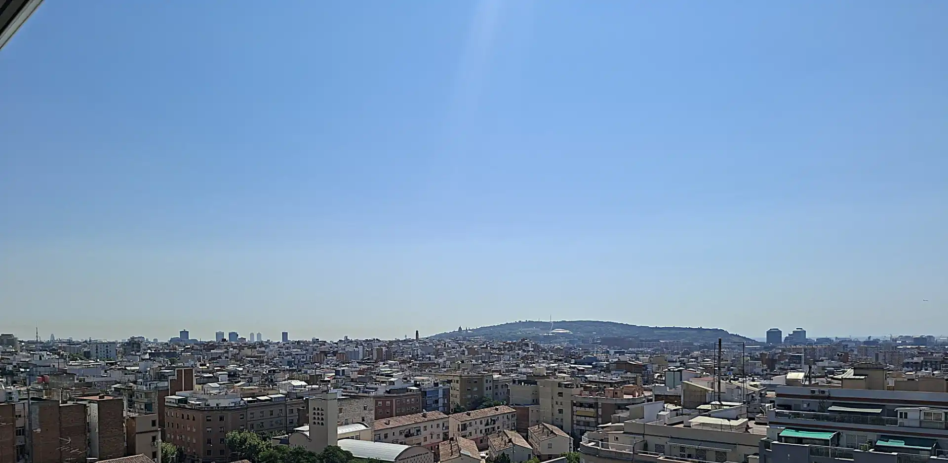 Vista exterior de Garatge en venda en L'Hospitalet de Llobregat