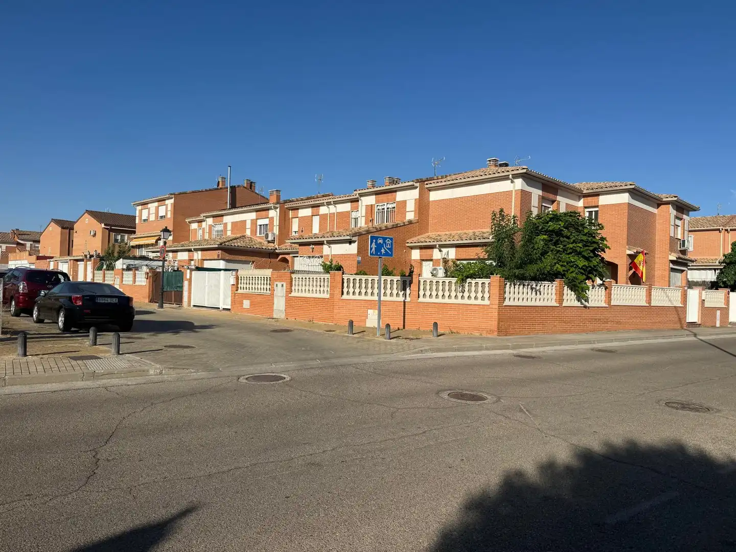 Vista exterior de Casa o chalet en venta en Casarrubuelos con Aire acondicionado, Calefacción y Piscina
