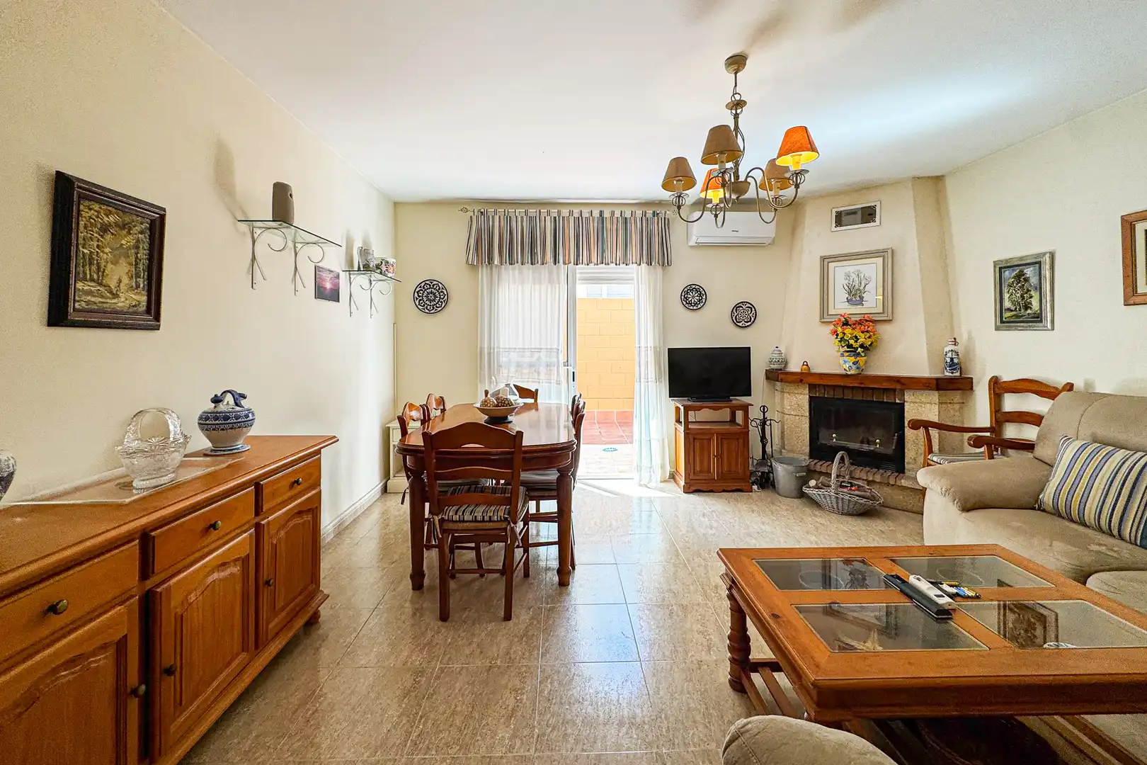 Wohnzimmer von Haus oder Chalet zum Verkauf in Cabo de Gata mit Klimaanlage, Heizung und Terrasse