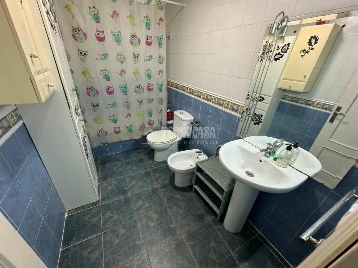Baño de Piso en venta en Paterna con Aire acondicionado y Balcón