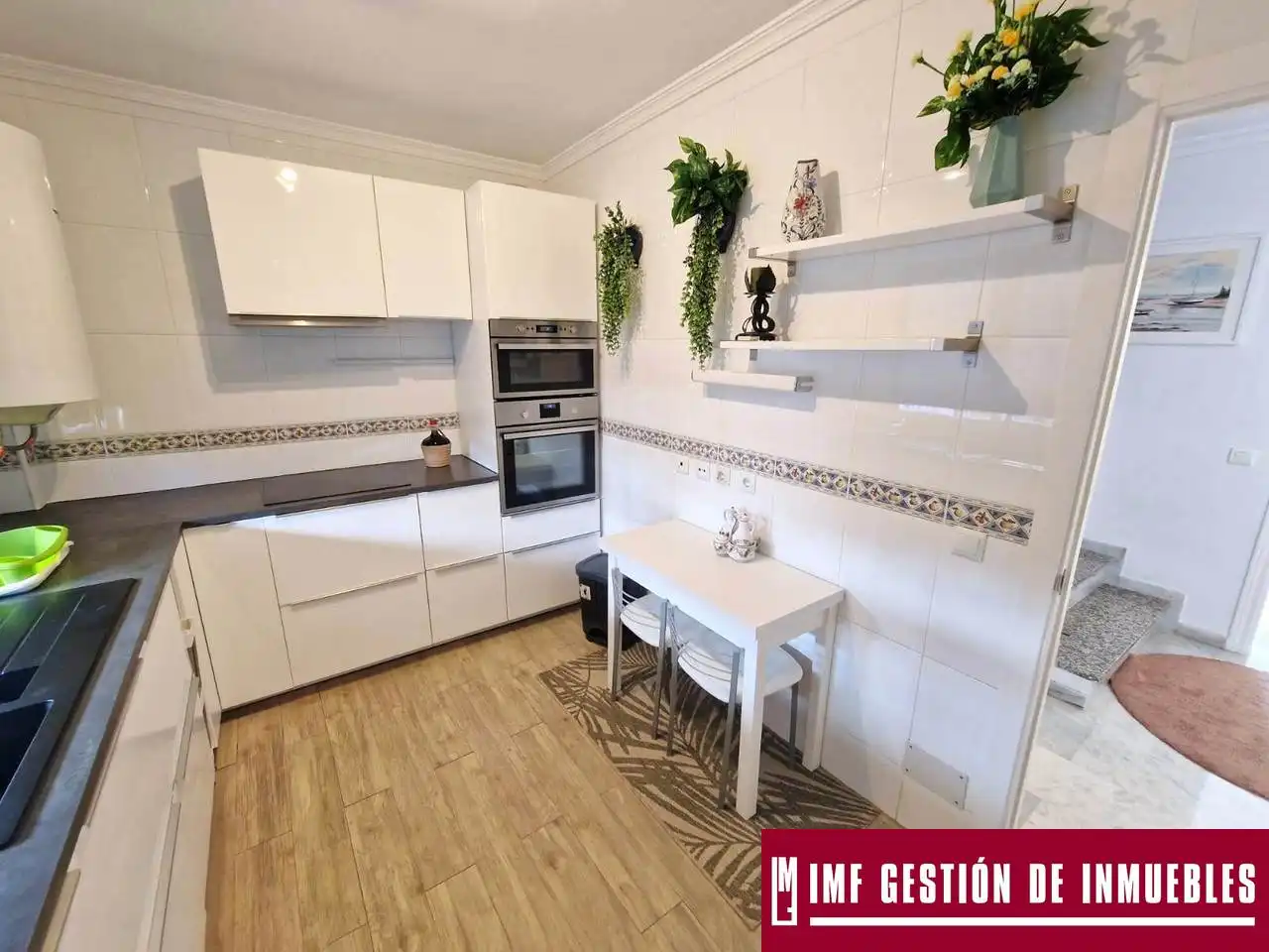 Kitchen of Houses for sale in Vélez-Málaga  with Terrace, Swimming Pool and Community pool