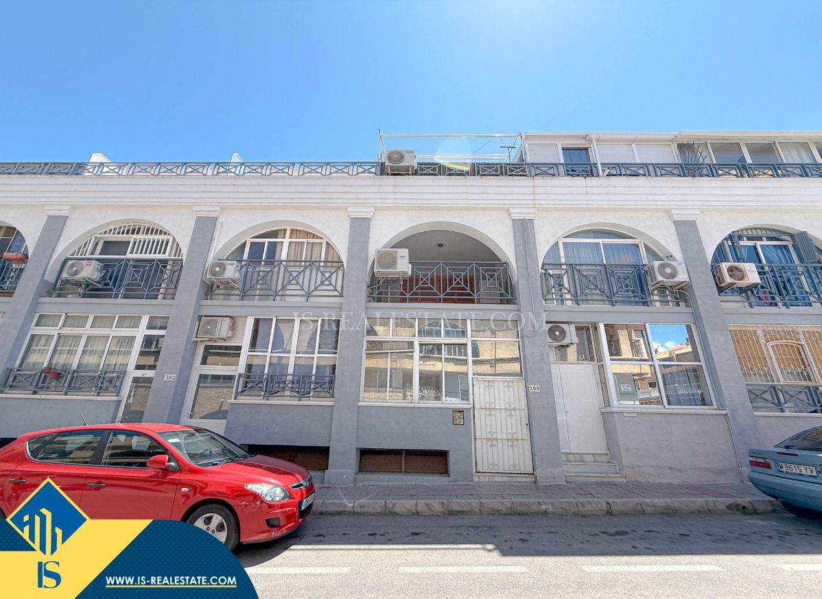 Exterior view of Apartment for sale in Torrevieja  with Heating, Terrace and Washing machine