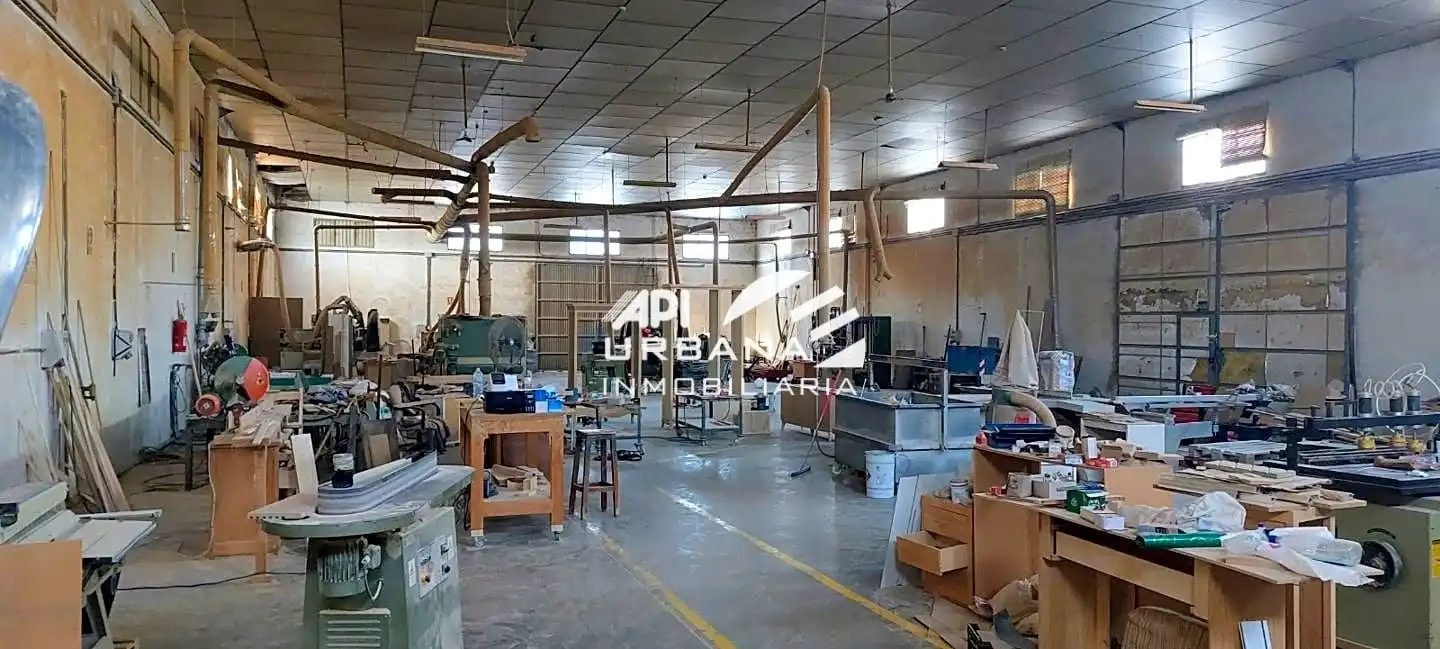Industrial building for sale in Ferrocarril