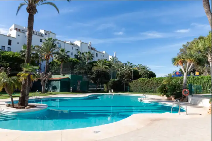 Apartament amb piscina en venda a Avenida José Banús, imagen 19