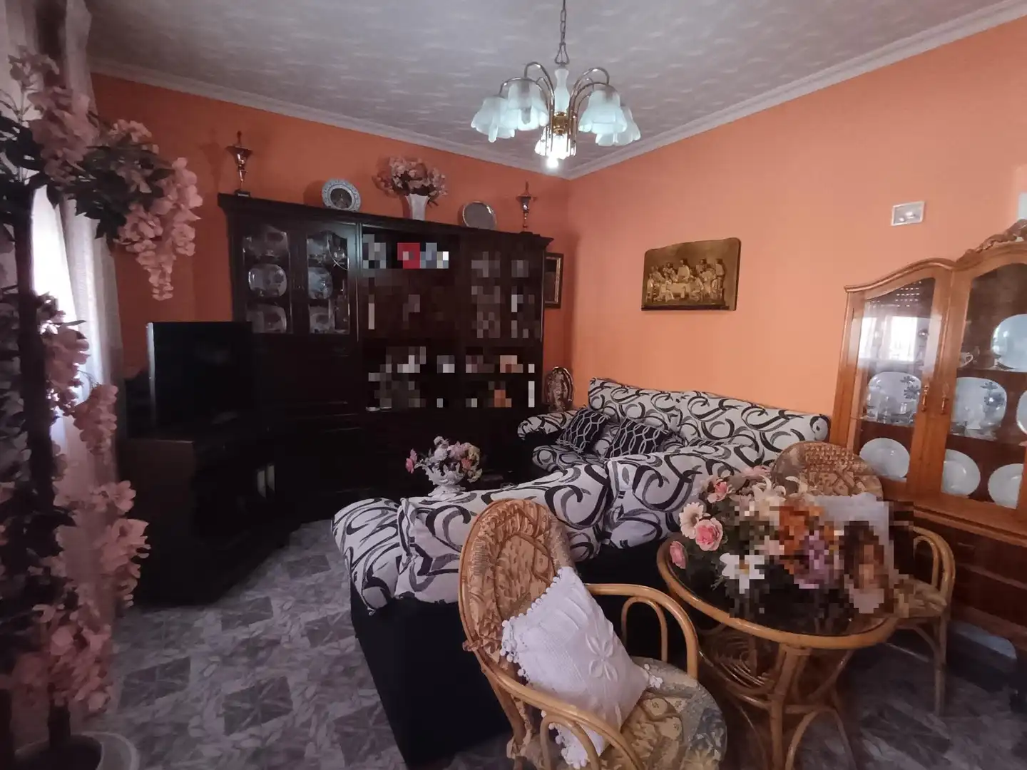 Sala d'estar de Casa o xalet en venda en Puertollano amb Aire condicionat, Calefacció i Moblat