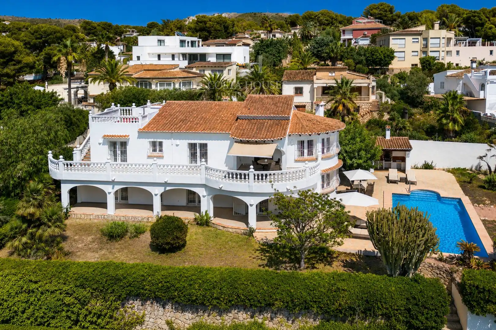 Vista exterior de Casa o xalet en venda en Moraira amb Aire condicionat, Calefacció i Jardí privat