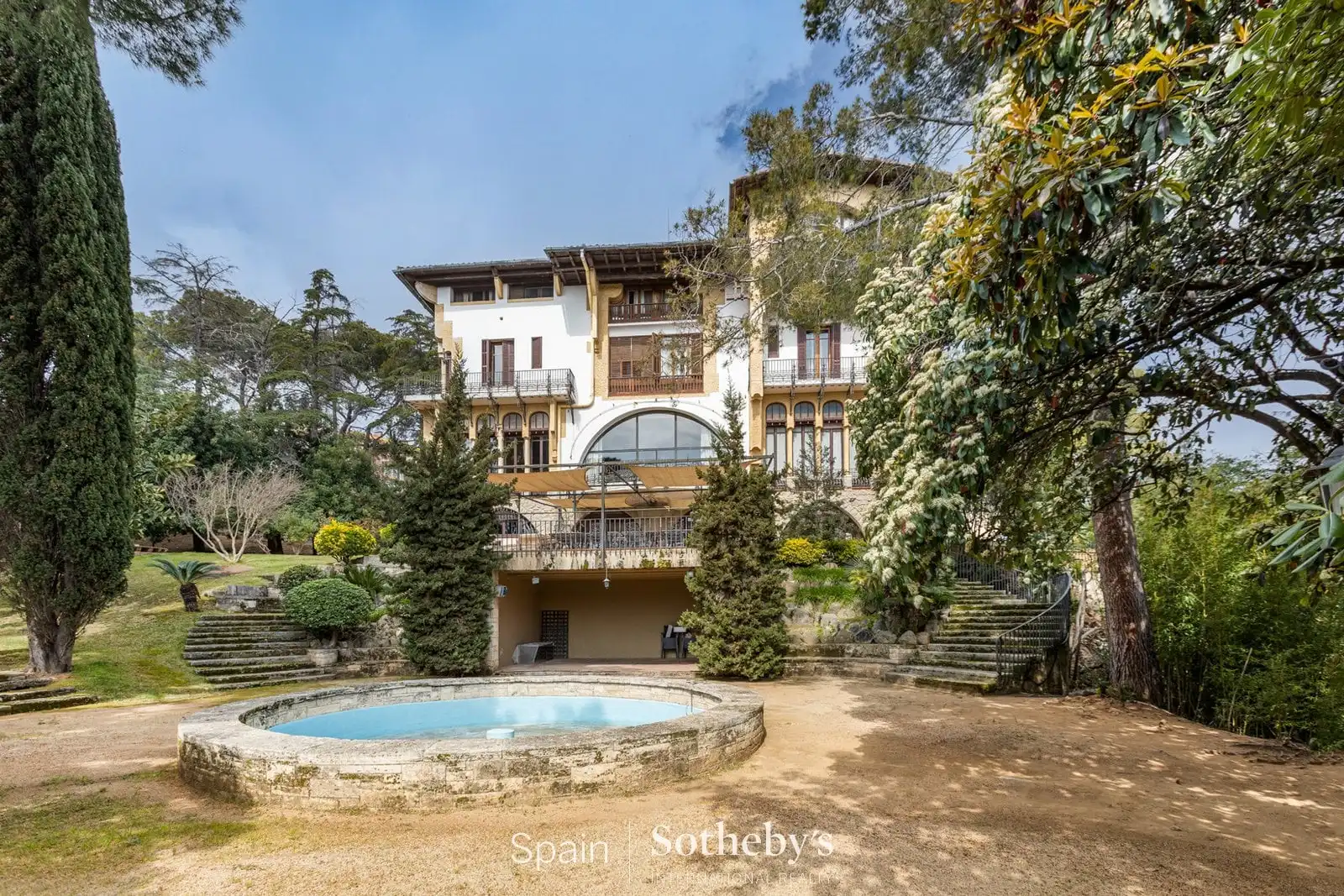 Vista exterior de Finca rústica en venda en Sant Andreu de Llavaneres amb Calefacció, Jardí privat i Terrassa