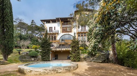 Palacio destinado a hotel en el centro del pueblo