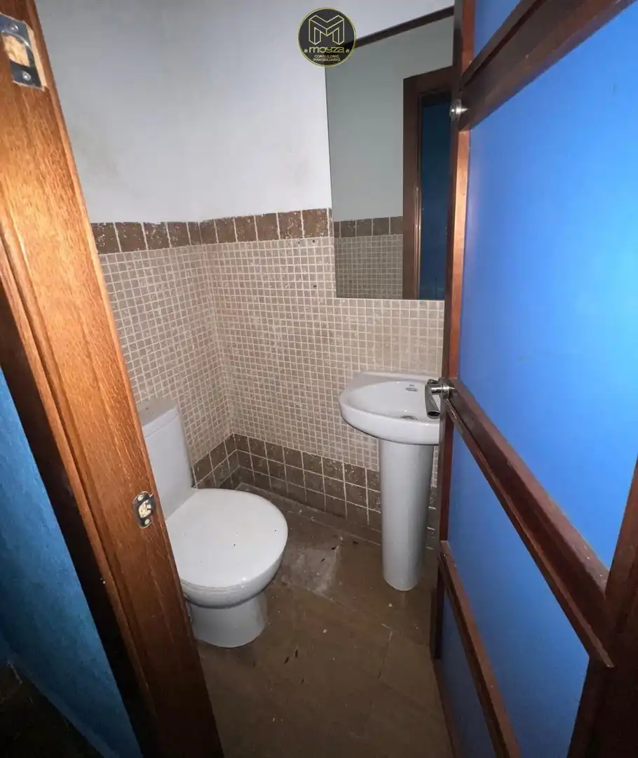 Badezimmer von Geschaftsraum zum Verkauf in Jaén